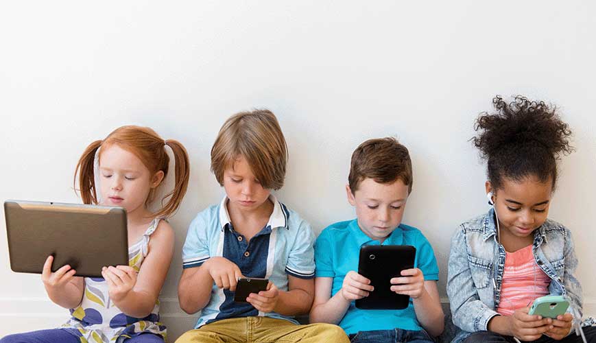 Niños, tecnología y salud: prevención del cuello técnico en la infancia